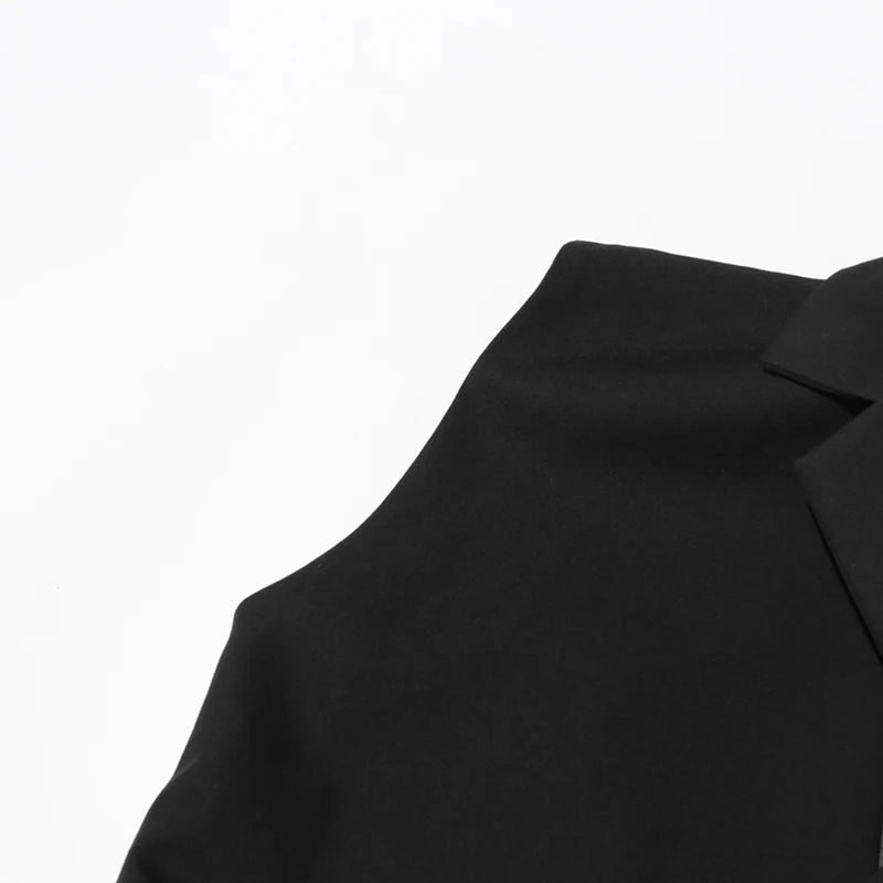 Belted Lapel Sleeveless Waistcoat