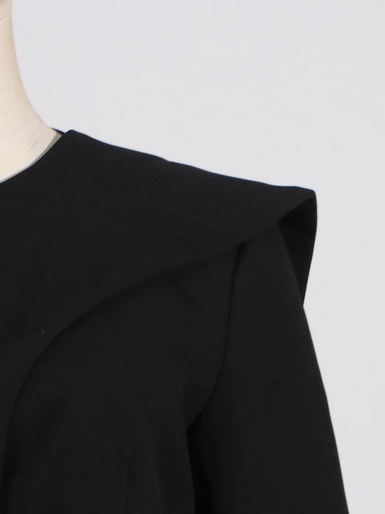 Asymmetric Round-Neck Slim Blazer