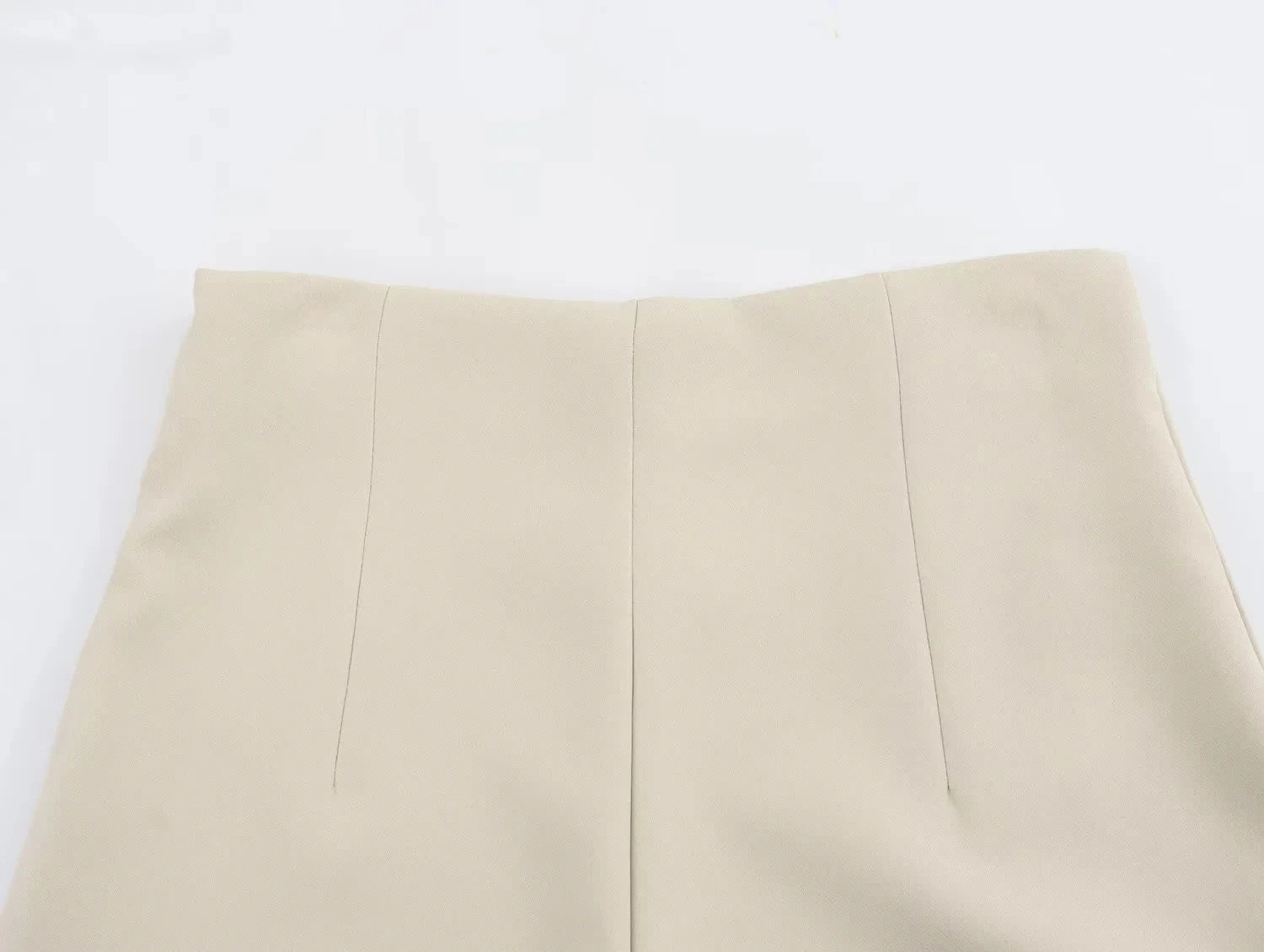 High-Waist Pleated Fluid Wide-Leg Trousers